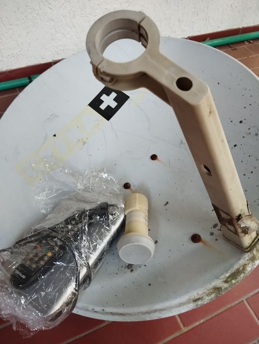 Antena satelitarna 60