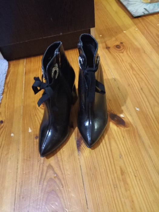 Ботінки жиночі. Весна-осінь. Нові. Шкіряні.