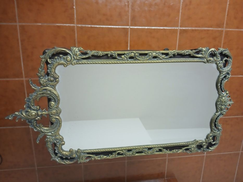 Mesa de entrada com espelho