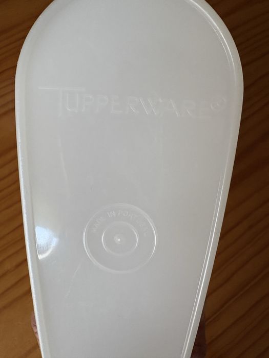 Recipiente distribuidor de 2 litros, para líquidos ou sólidos