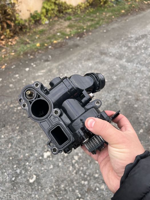 Tsi Водяной Насос Помпа Термостат 06H121008