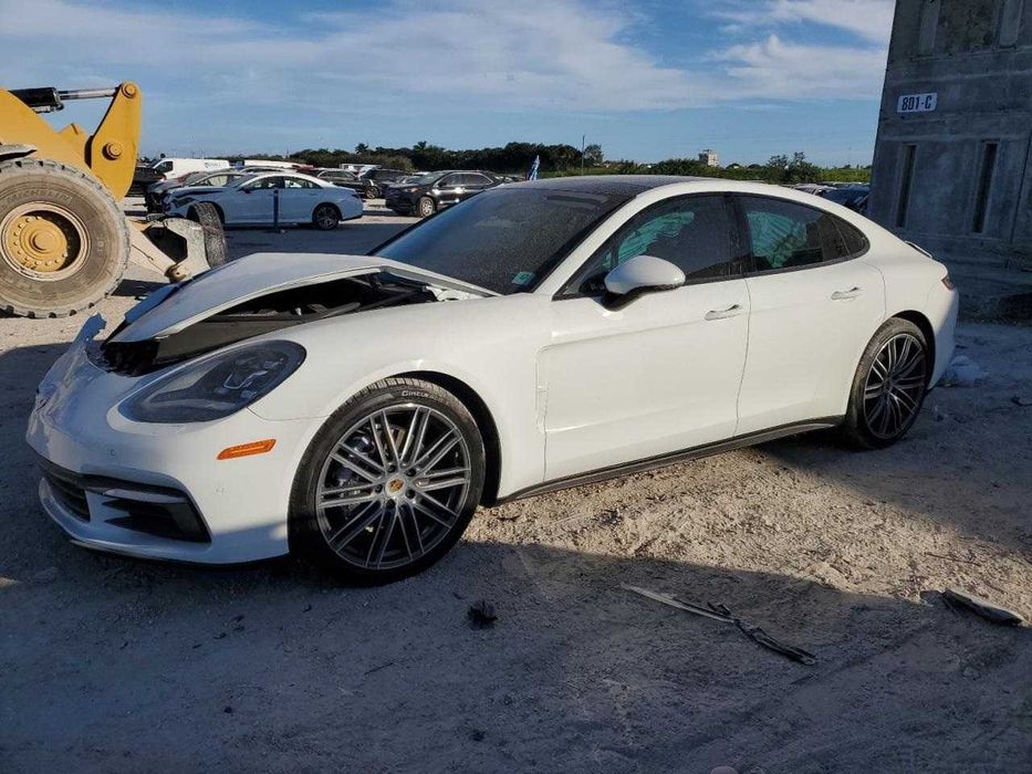 Porsche Panamera 971 3.0, z 2018 roku, model USA.