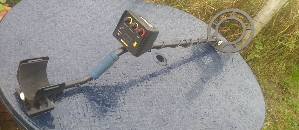 Wykrywacz metali MD 3030