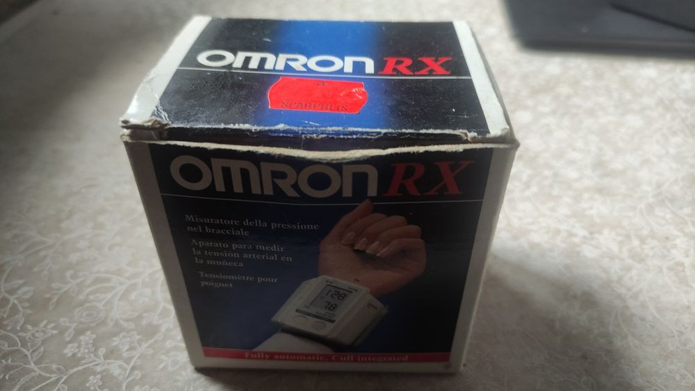 Тонометр на зап'ястя Omron RX неробочий