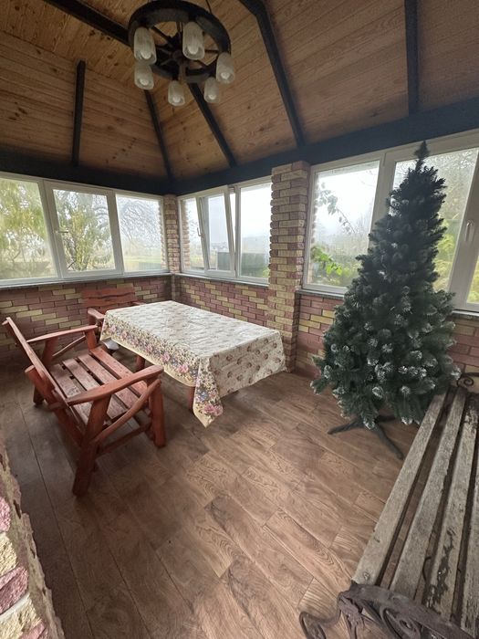 Продаж будинку в селі Левків