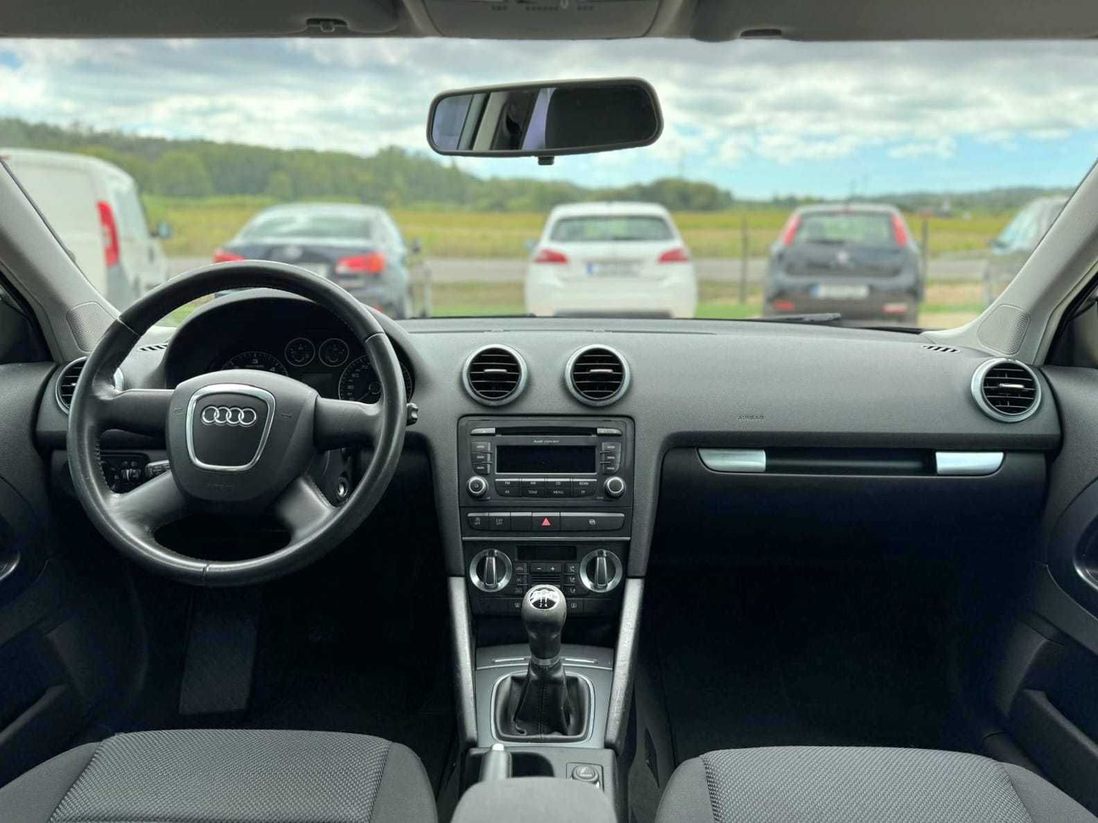 Audi A3 1.6 TDi- Garantia Incluída
