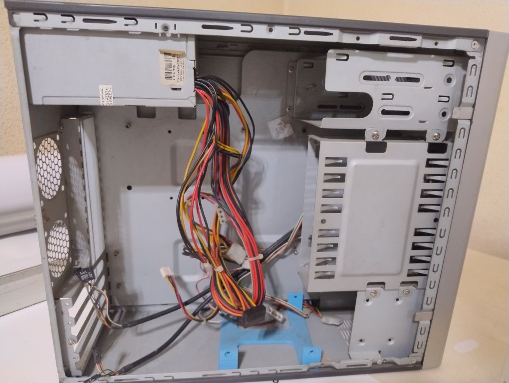 ПК Корпус mATX  с блоком питания