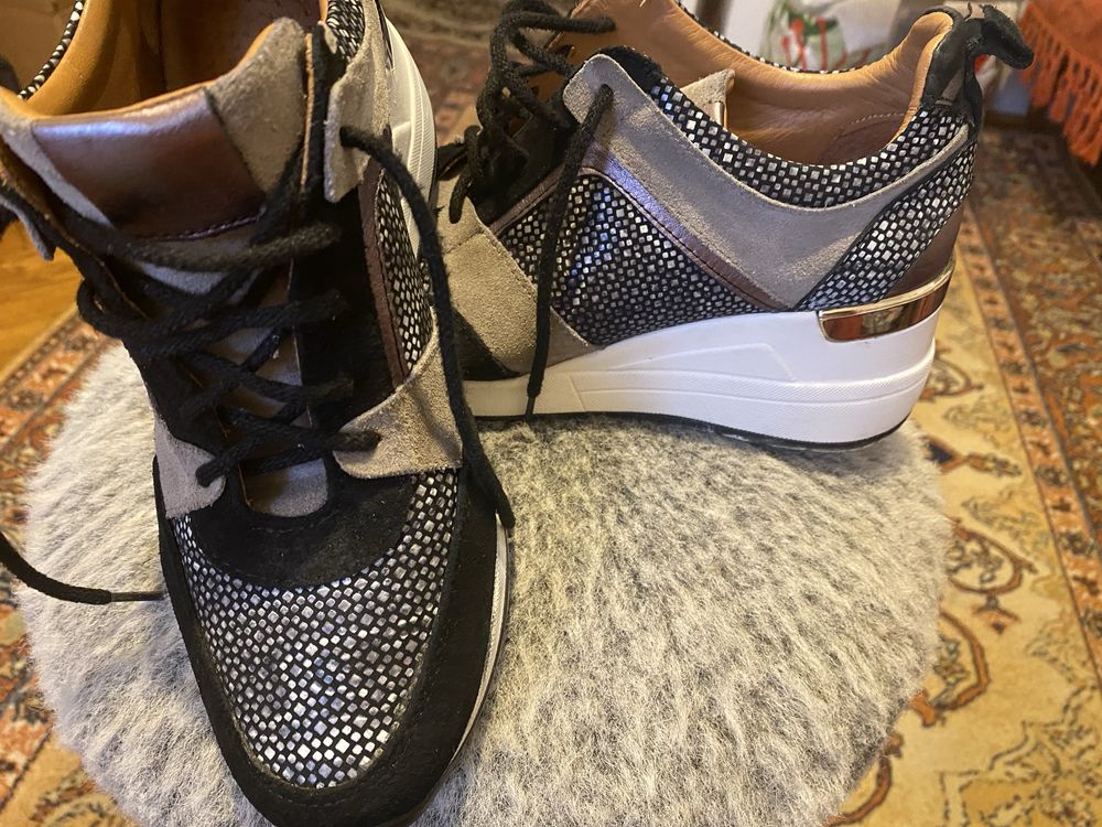 Sneakersy 40 (26),skórzane,buty sportowe, adidasy,