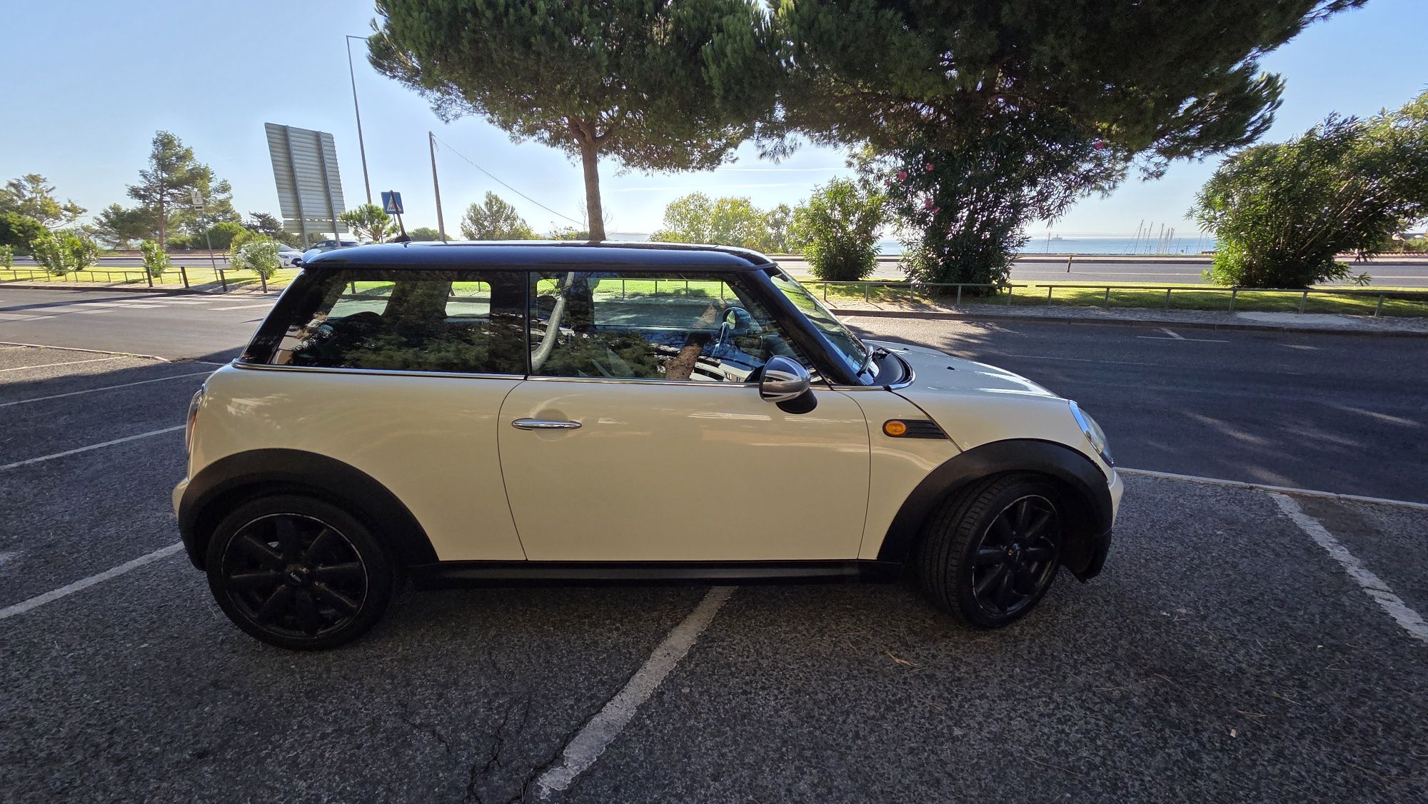 Mini Cooper D R56 2007