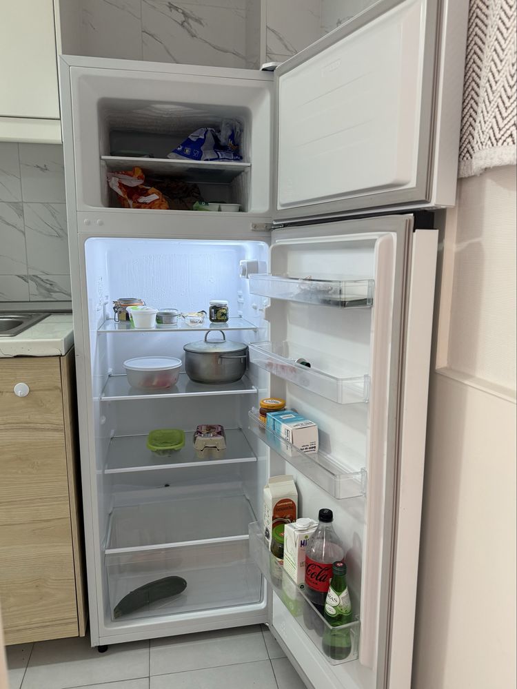 Frigorífico Kunft como NOVO - c/garantia