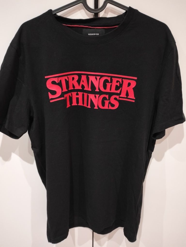 Koszulka t-shirt Stranger Things Reserved r. M