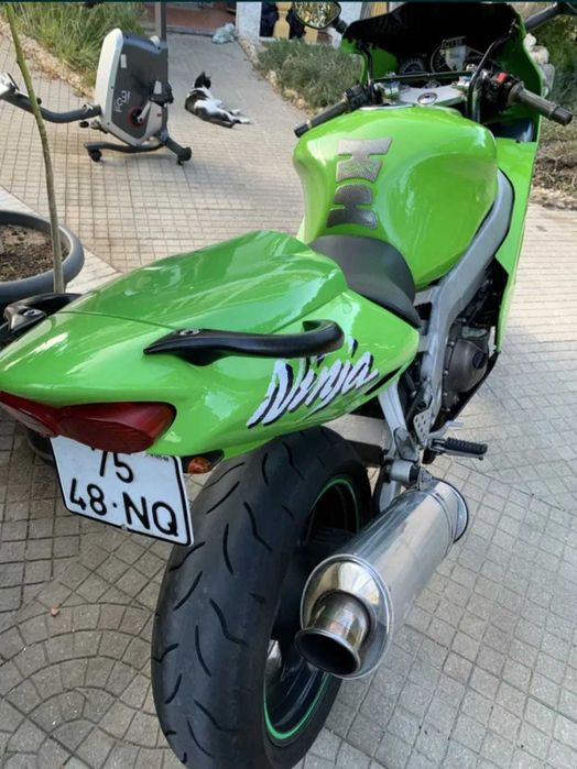 Vendo Kawasaki zx9r ninja