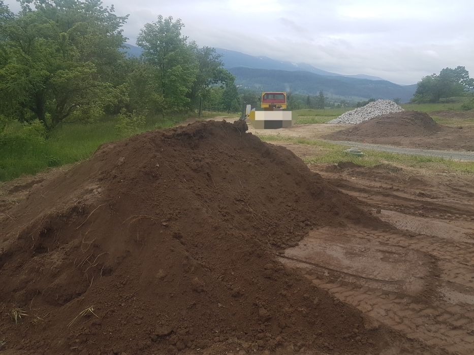 Ziemia ogrodowa "humus"  również przesiana