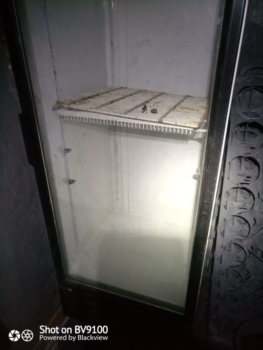 Холодильный шкаф холодильная витрина