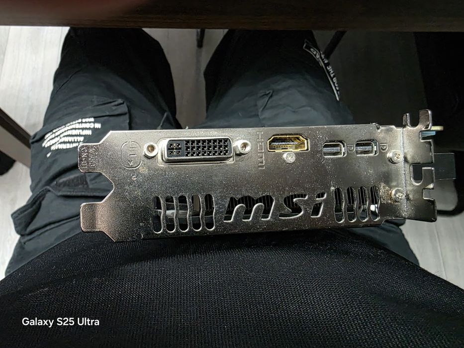 Sprawna karta graficzna MSI  radeon R9 280X GAMING 3G