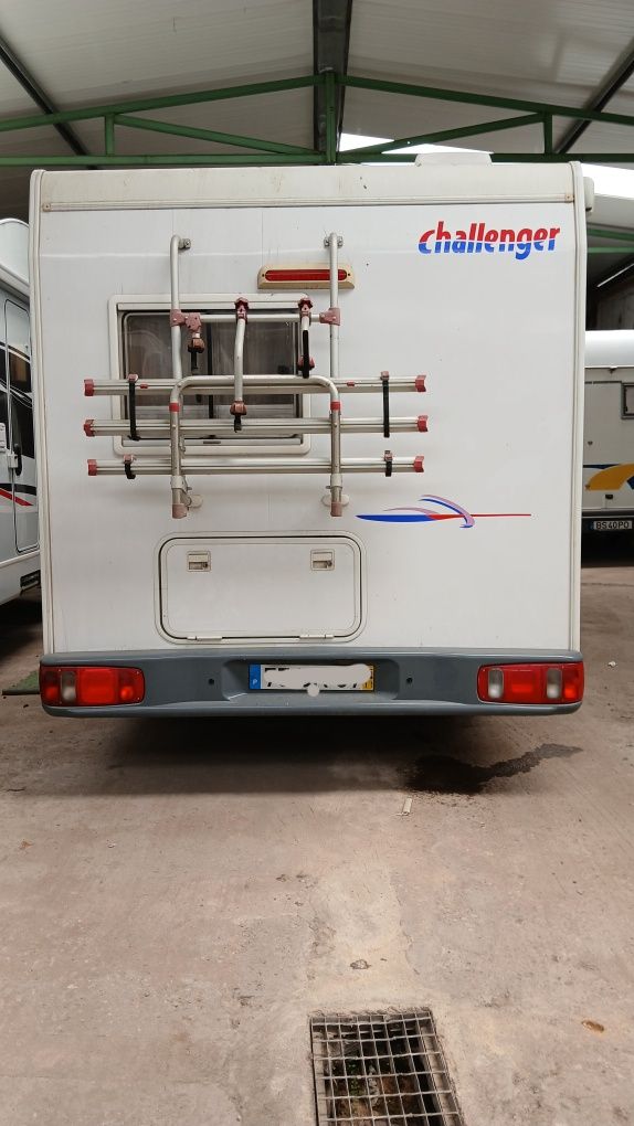 Autocaravana com ar condicionado de habitáculo (novo))