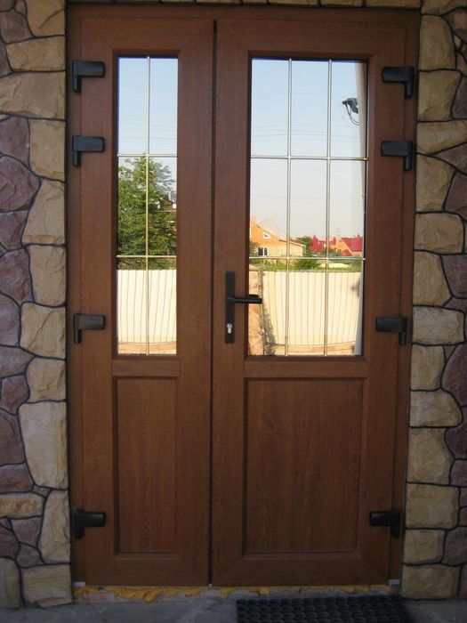 Двері металопластикові, вхідні та міжкімнатні, установка дверей Хуст