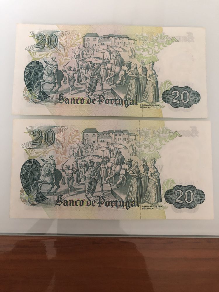 2 notas de 20 escudos de 1974.