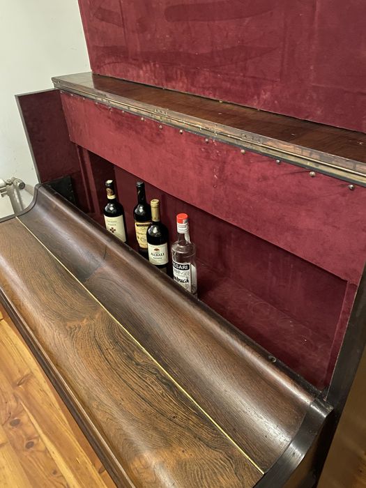 Zabytek Pianino przerobione na Barek