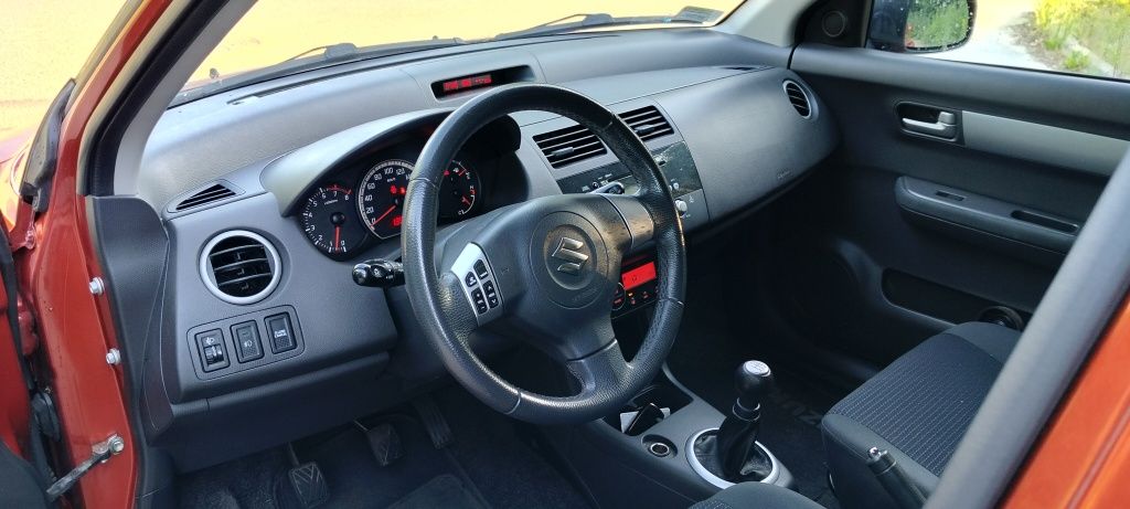 Suzuki Swift 1.3