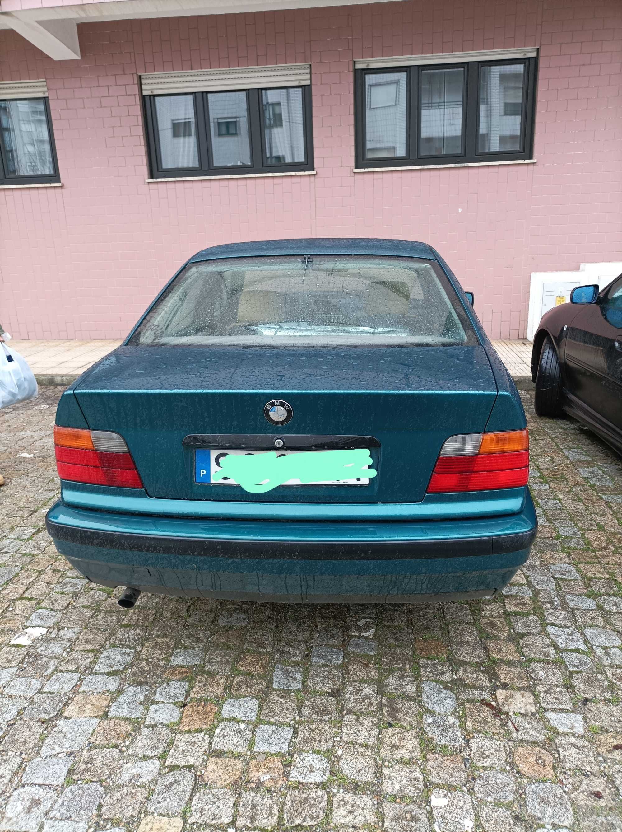 Vendo BMW em boas condições