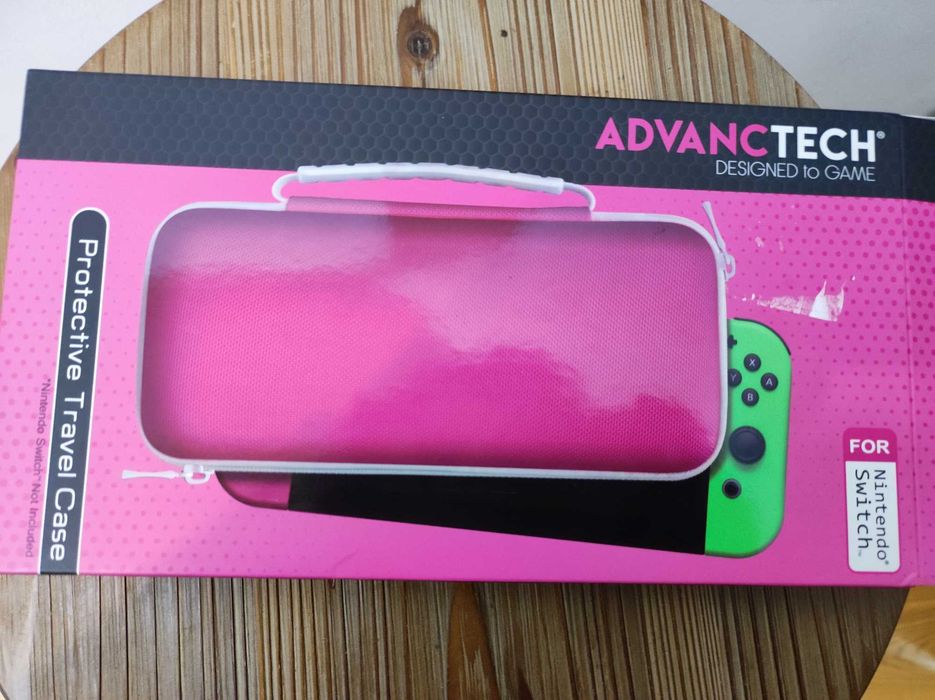 Etui na switch - różowe