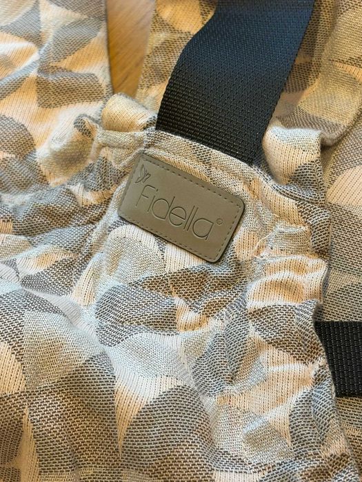 Fidella fusion toddler 2.0 nosidło klamrowe wzór kaleidoscope sand