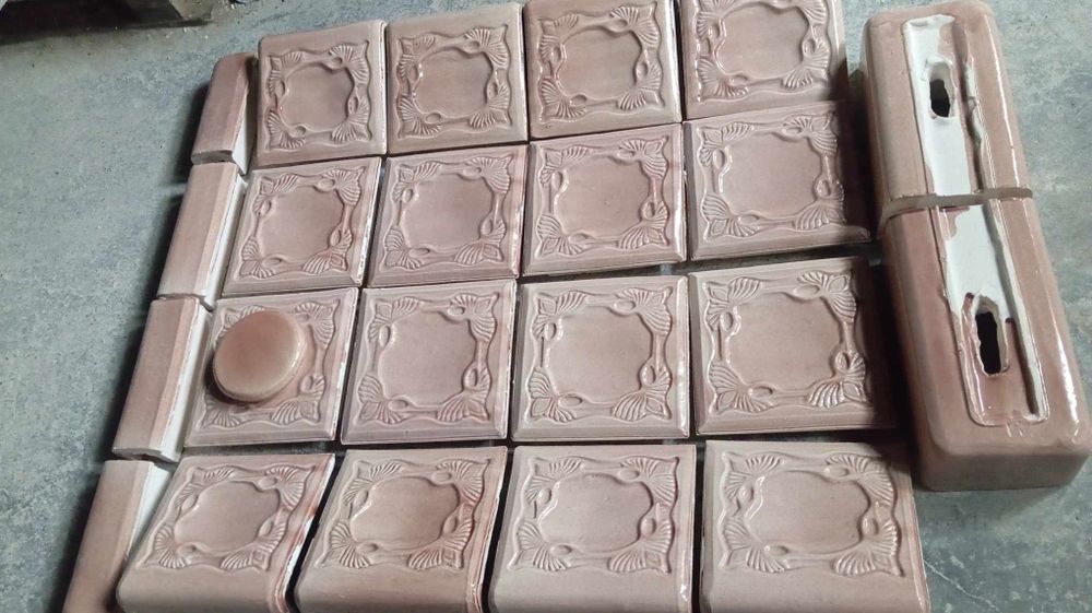 Kafle beżowe nowe piecowe