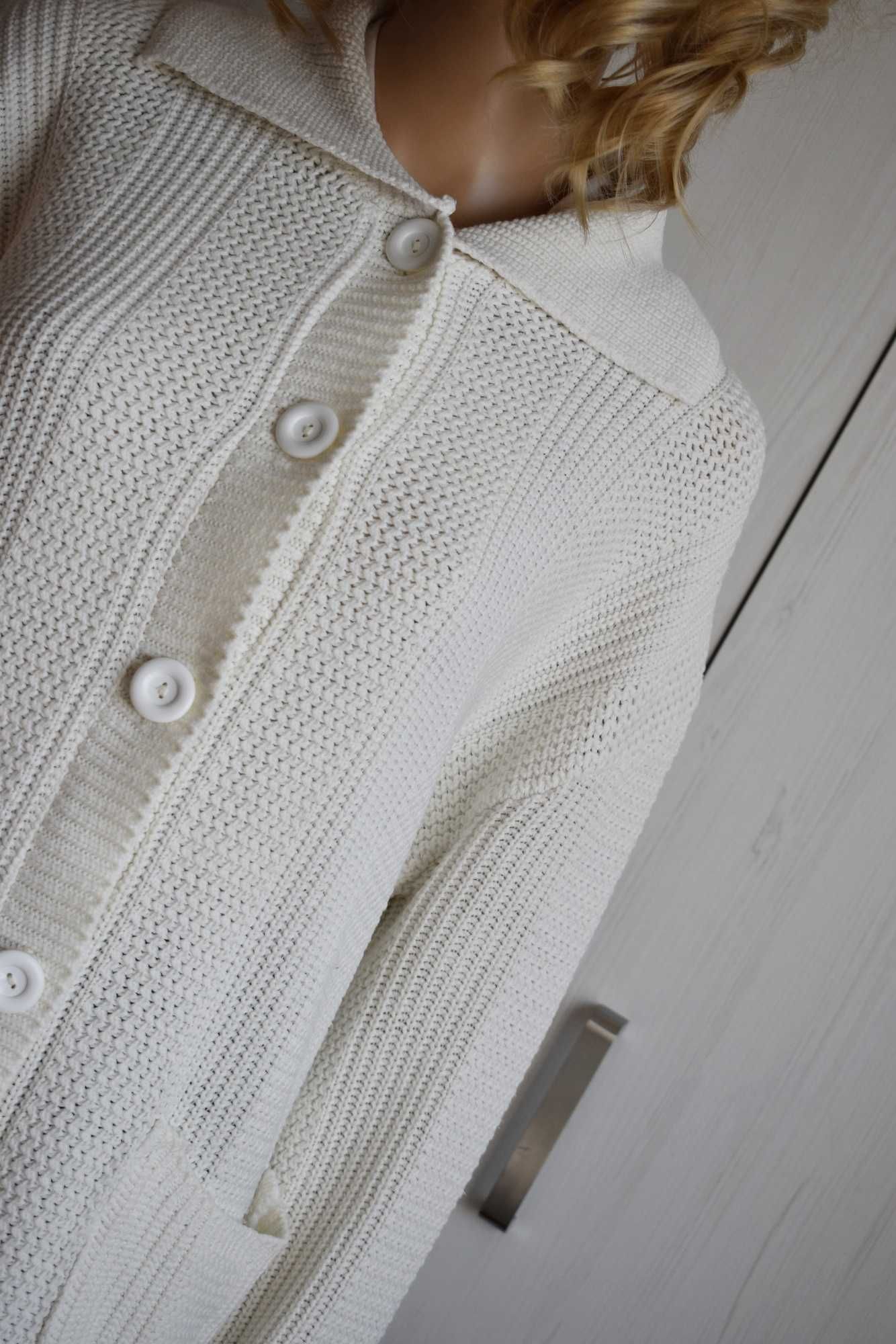 Sweter 50 5XL 6XL zapinany kardigan biały rozpinany dzianinowy gruby