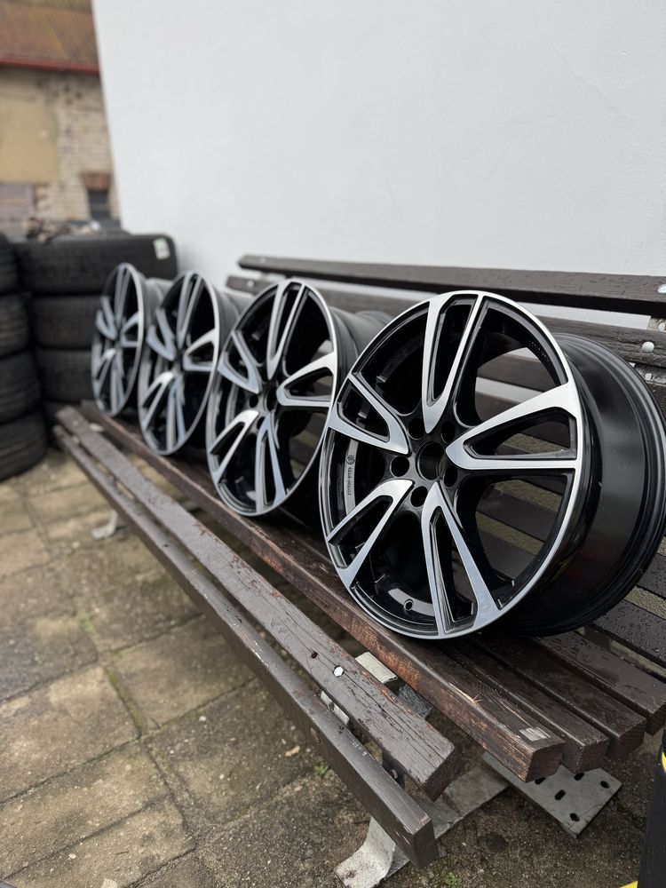 Felgi NOWY R18 5x110 8j et30 Opel Alfa Romeo Fiat