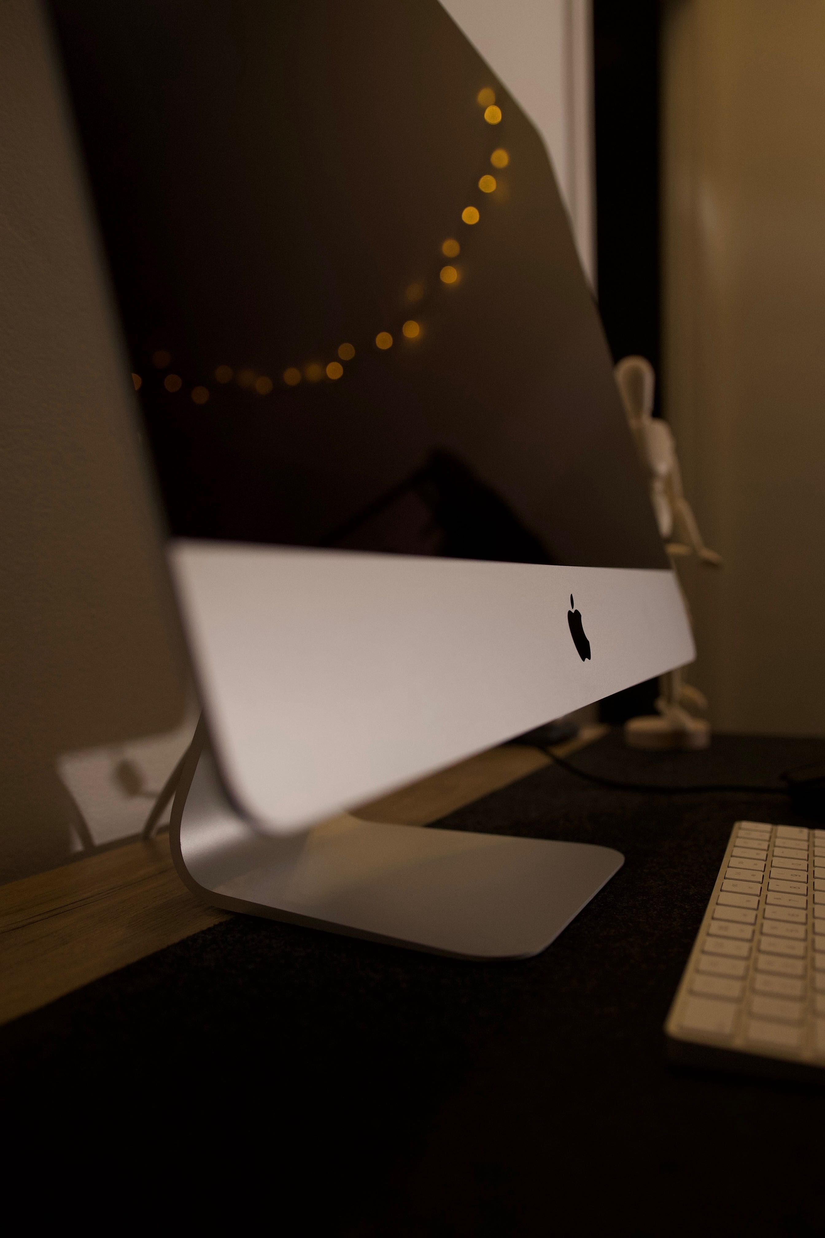 Компʼютер Apple iMac 21.5 4k Retina ( 2019 року ) Стан нового.