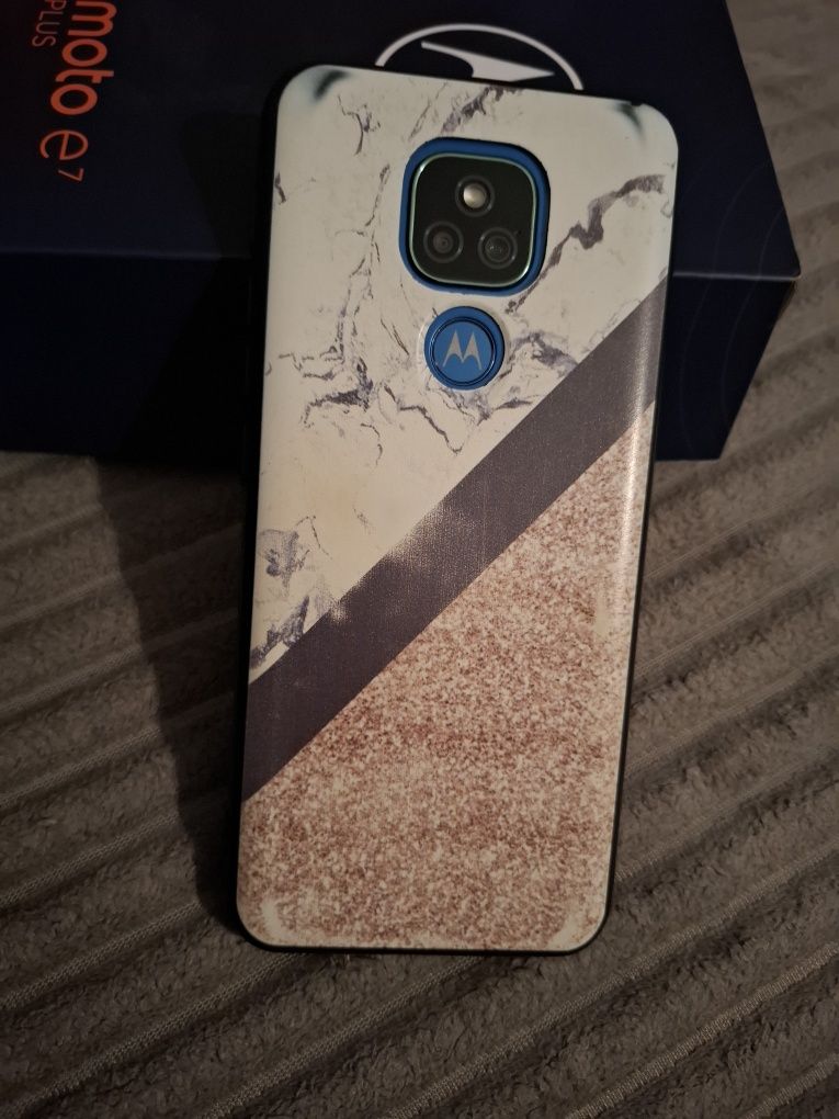 Motorola e7 plus