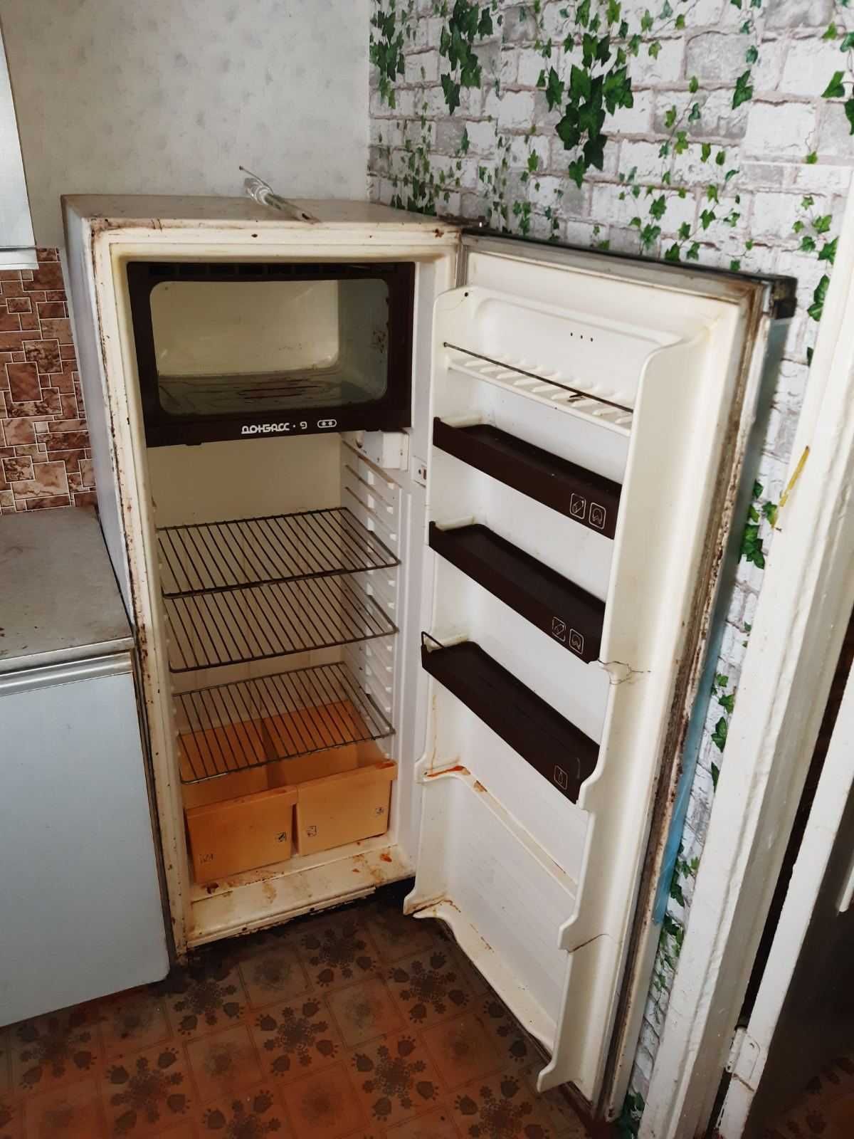 Продам СРОЧНО холодильник Донбасс