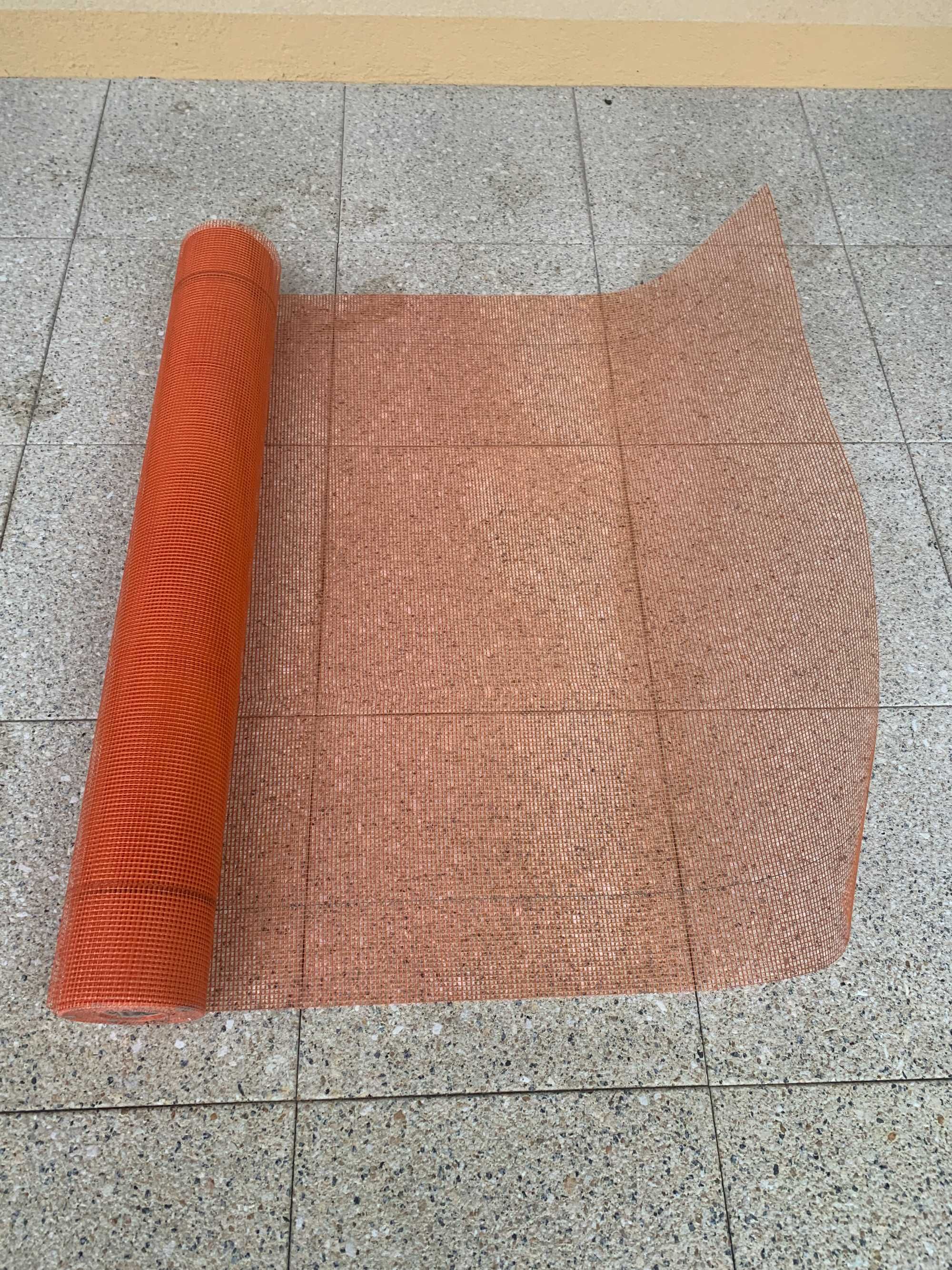 Folia dachowa paroprzepuszczalna  DELTA MAX Plus  i BLACHOTRAPEZ