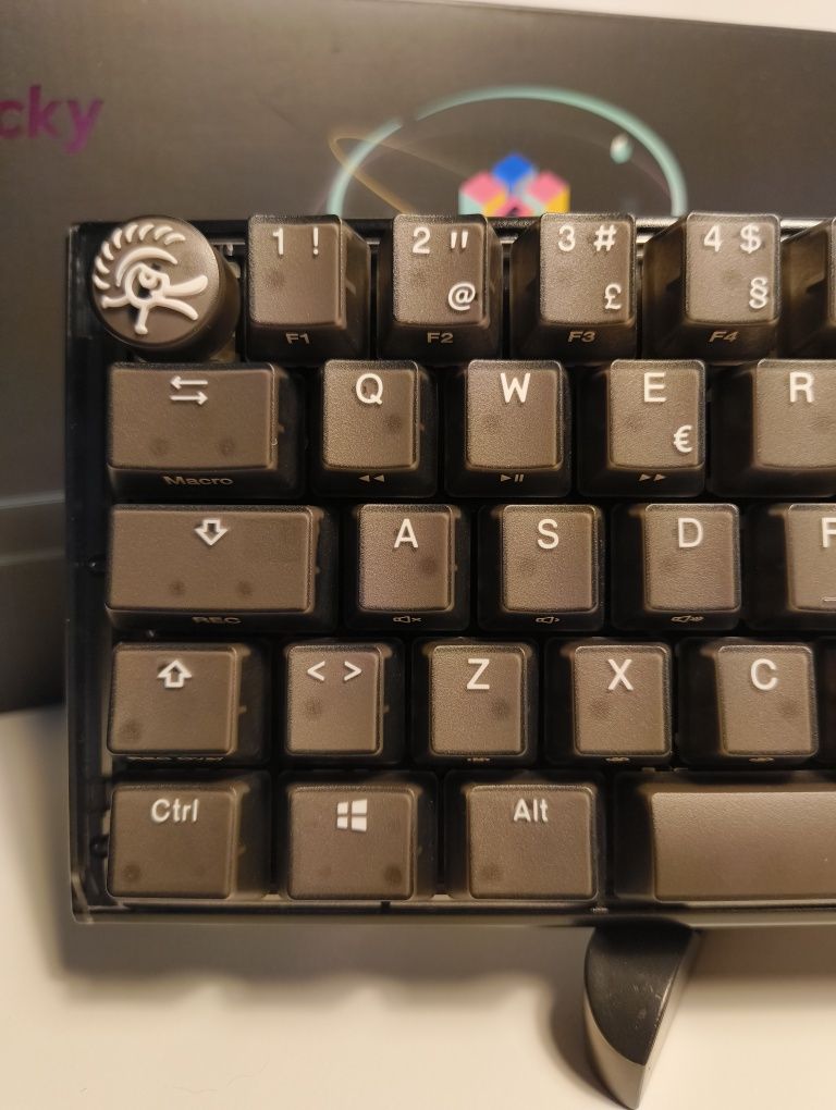 Teclado mecânico Ducky One 3 Mini Aura Black