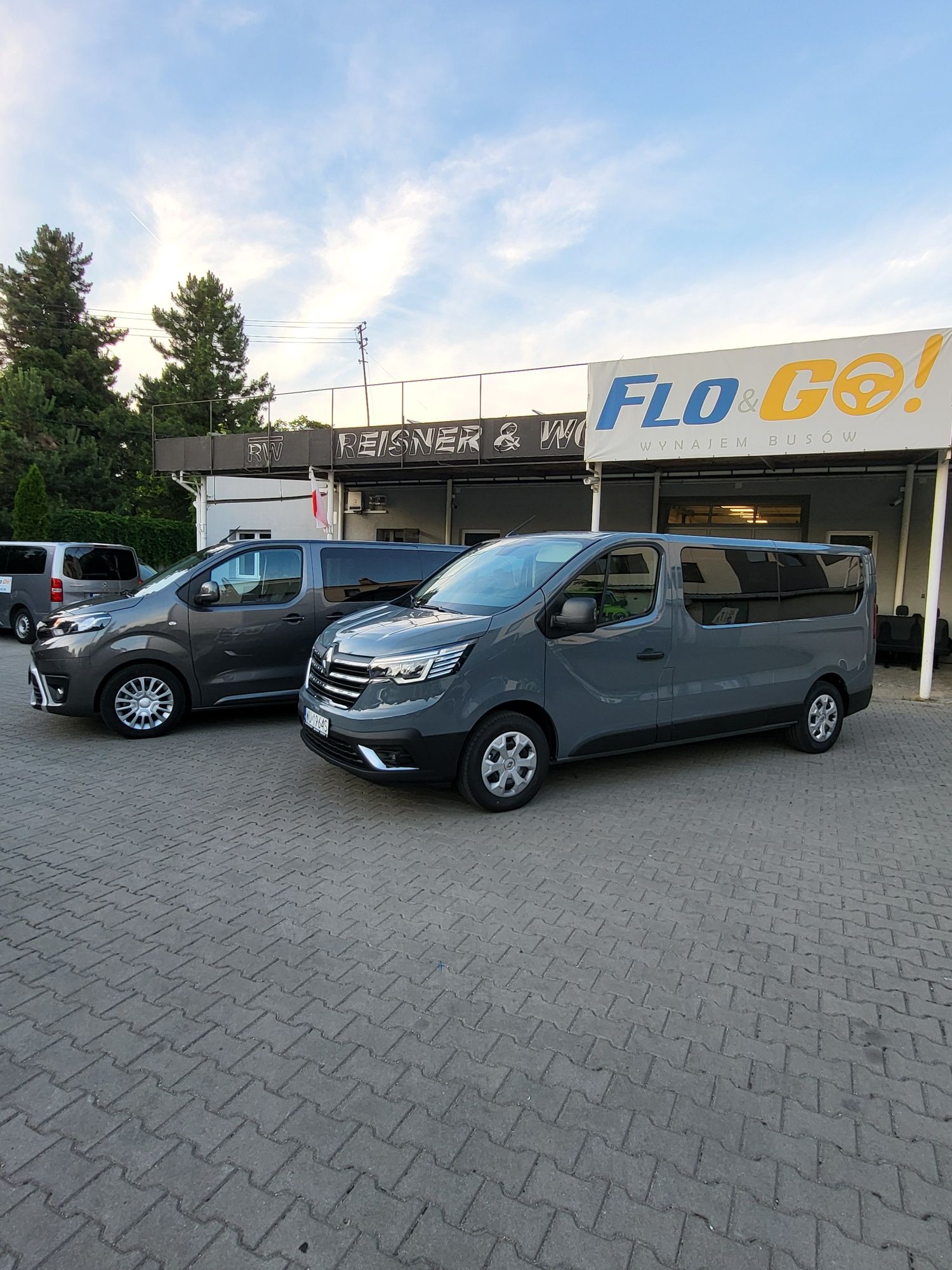 FLO&GO WYNAJEM Busów 7/8/9 os. Automat! Europa! Również z kierowcą!