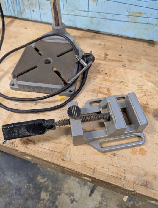 Berbequim torna bosch suporte columa furar tipo black decker