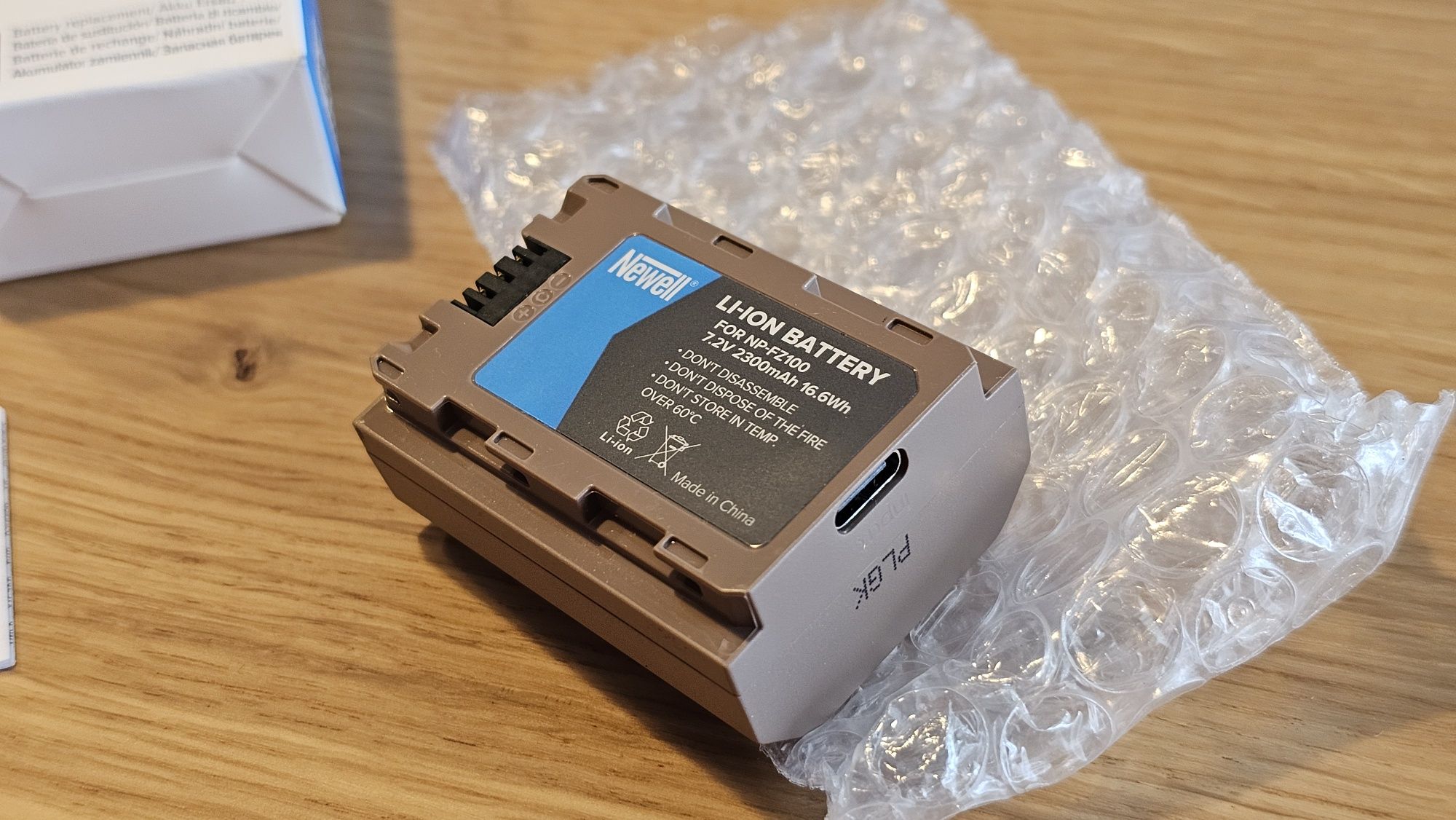Newell NP-FZ100 Nowa  rownież ładowanie USB-C