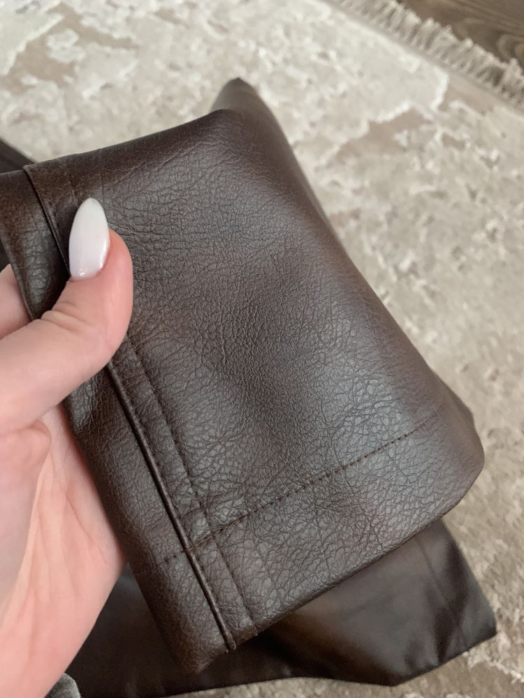 Шкіряні штани ZARA