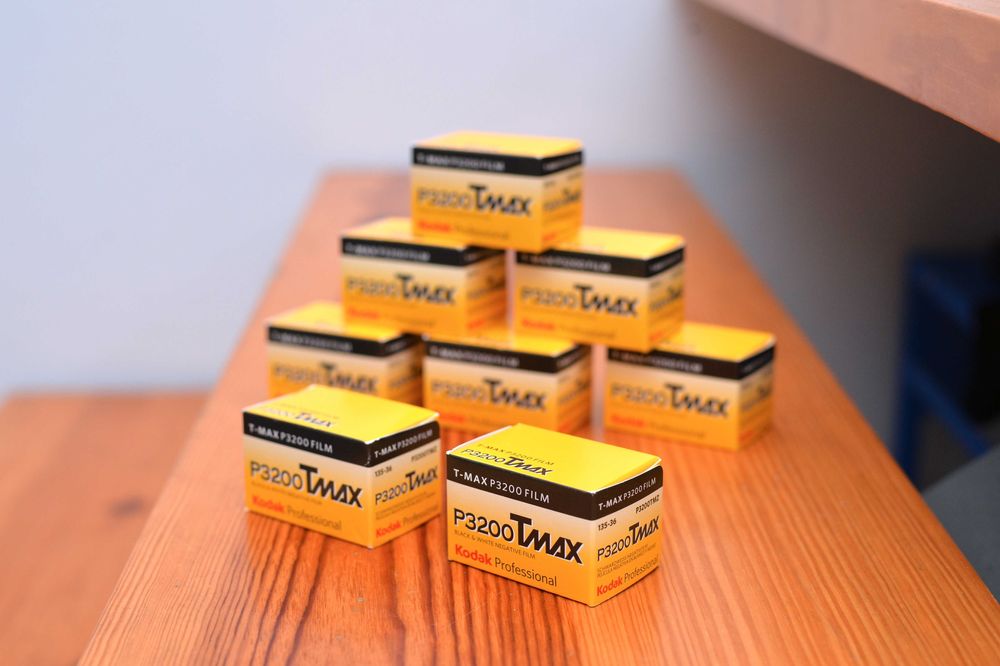 Kodak 3200 T-Max, 8 rolls, 35mm film