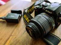 Aparat Nikon D60 + Nikkor 18-55 VR + karta 32GB + bateria i ładowarka