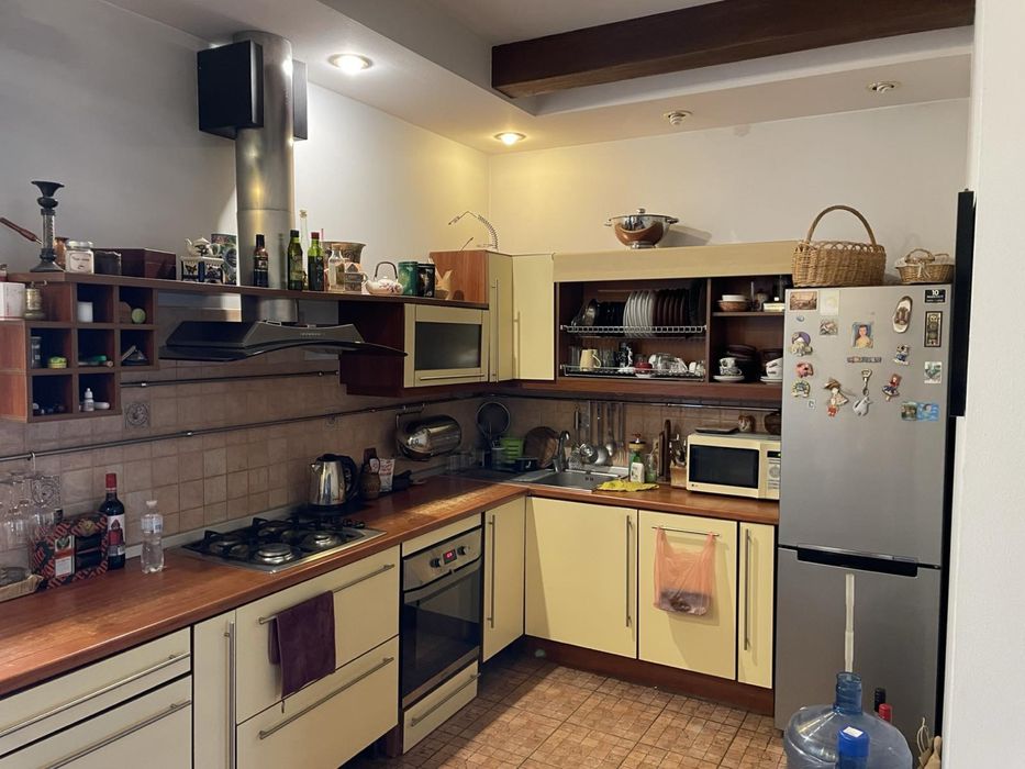 Оренда 2-поверхового будинку перша здача