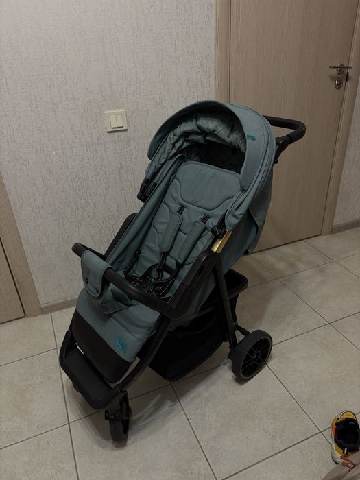 Прогулянкова каляска Carello Bravo