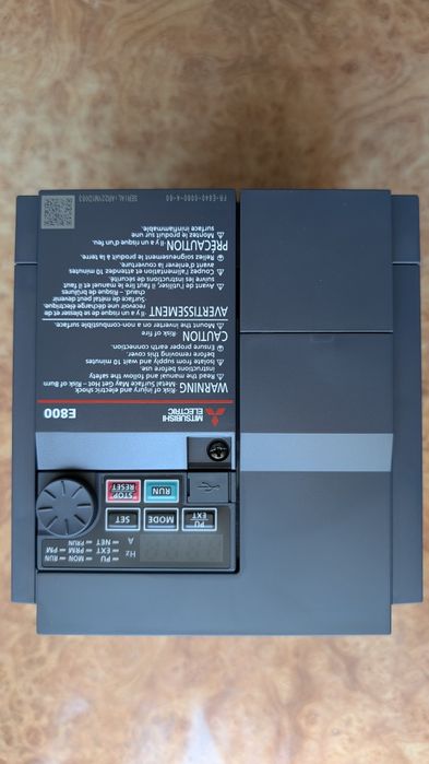 Преобразователь частоты Mitsubishi Electric FR-E840-0040-4-60 2.2kW