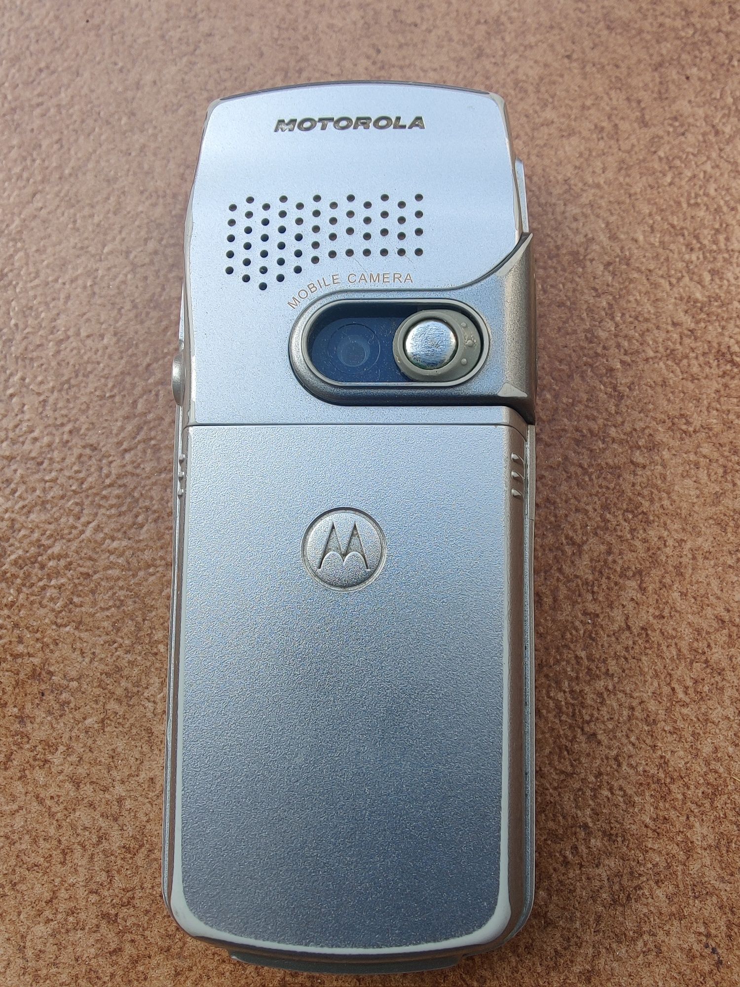 Telemóvel MOTOROLA E365