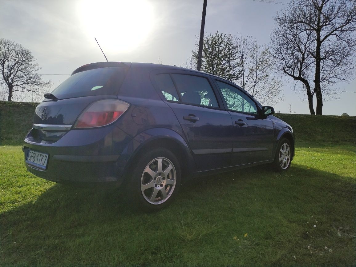 Opel Astra H 1.8 benzyna+gaz