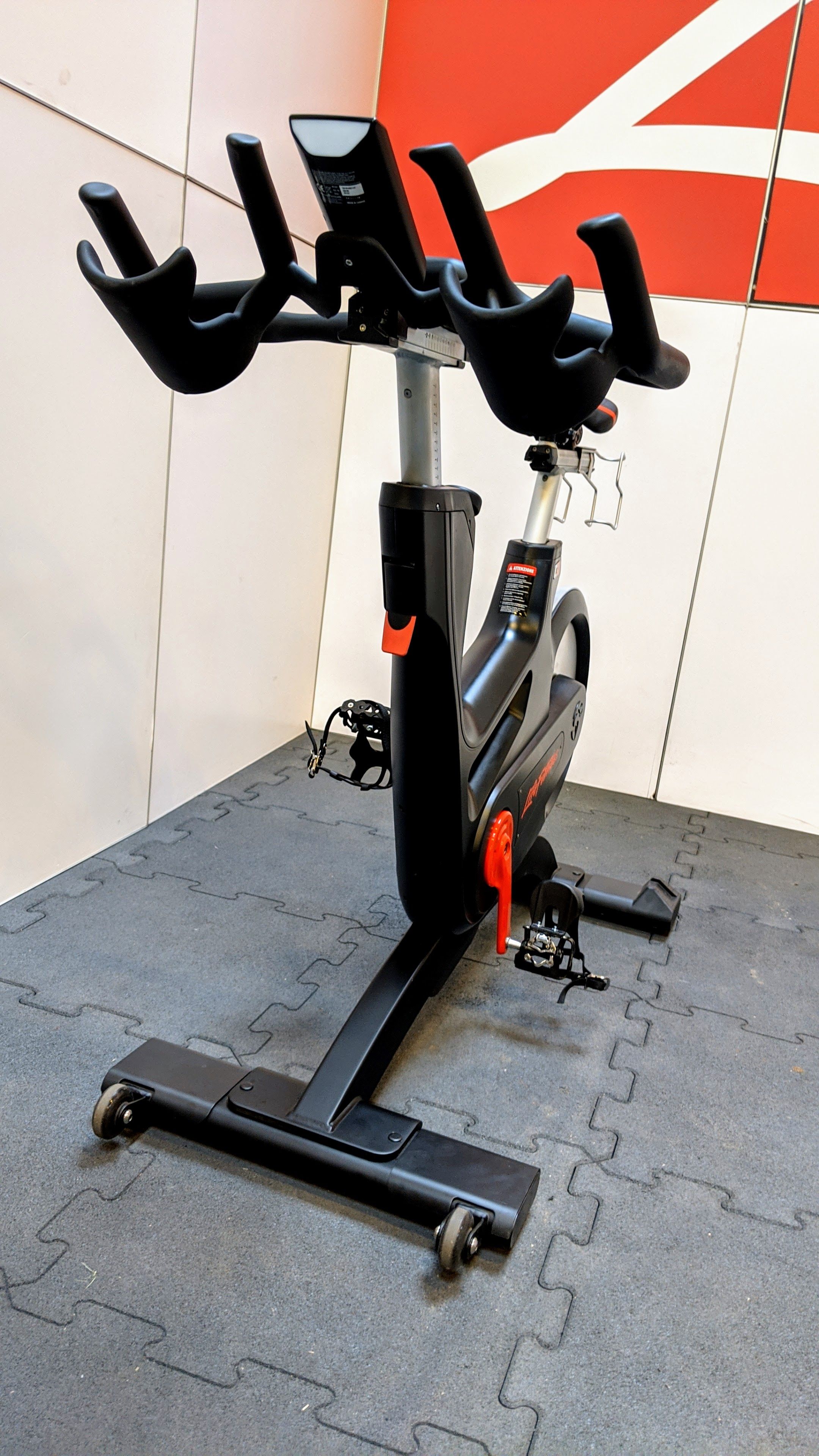 Rower Spinningowy Life Fitness Ic7 Tft 2.0 Odnowiony Gwarancja 36msc