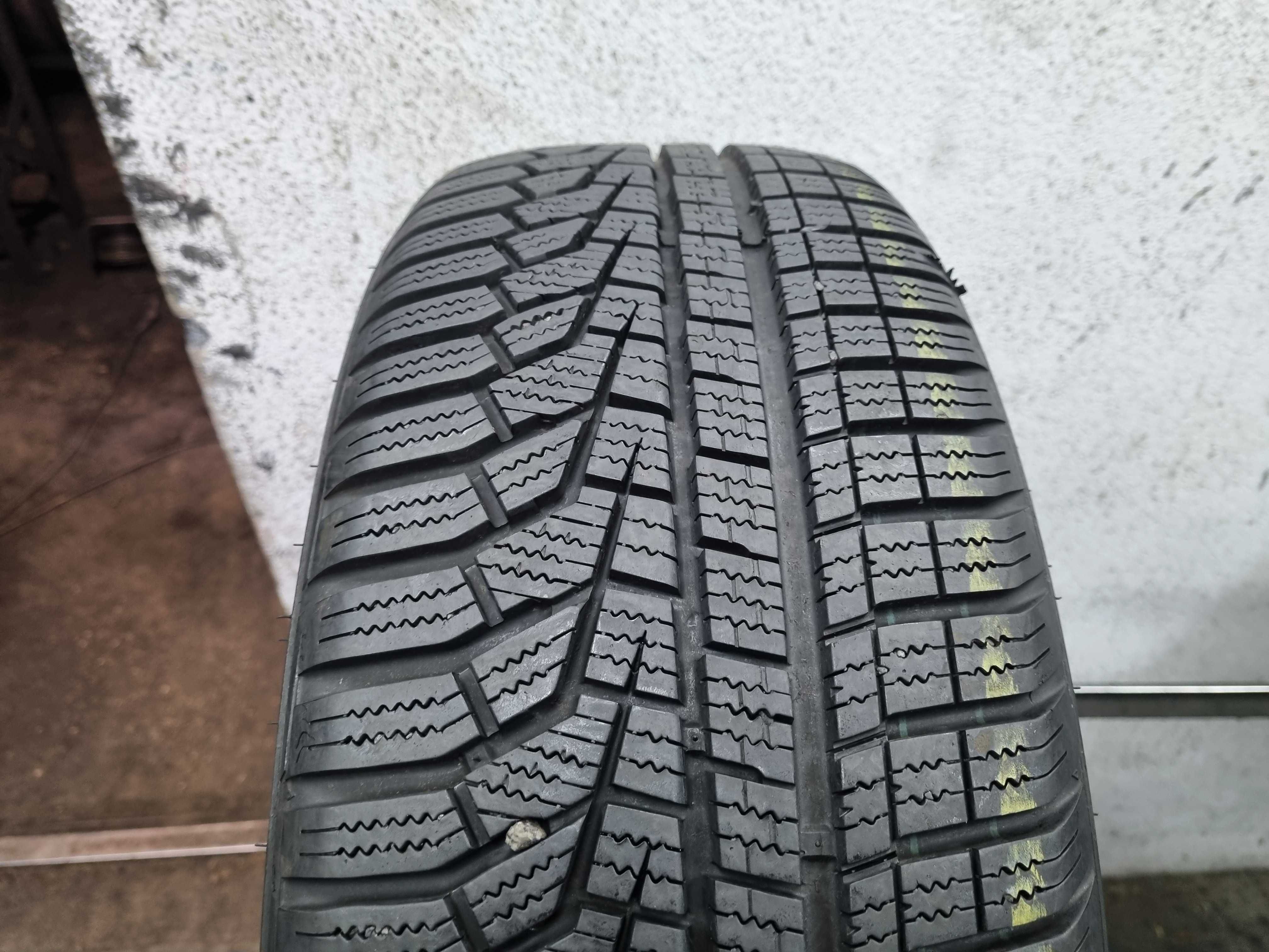 205/55/17 91H Hankook Winter Icept Evo2 MO D.2722