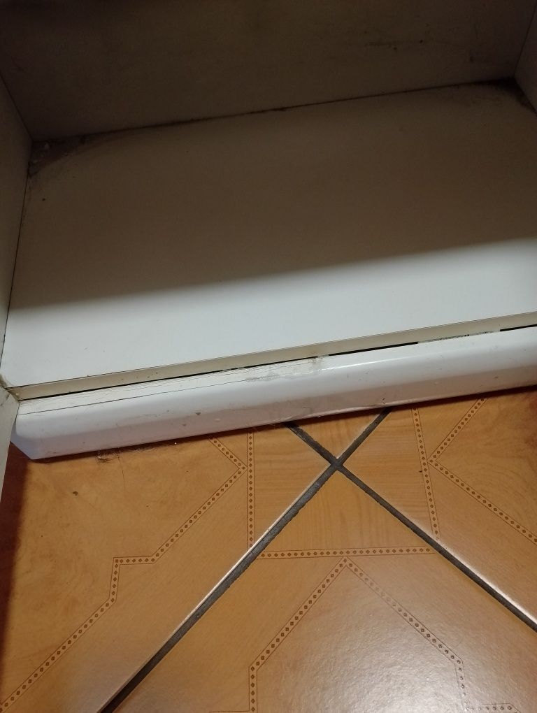 Szafka pod umywalkę