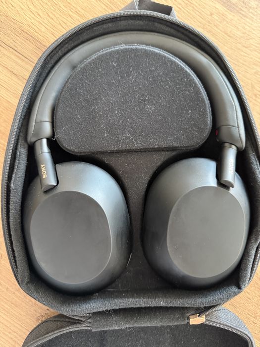 Навушники Sony WH-1000XM5